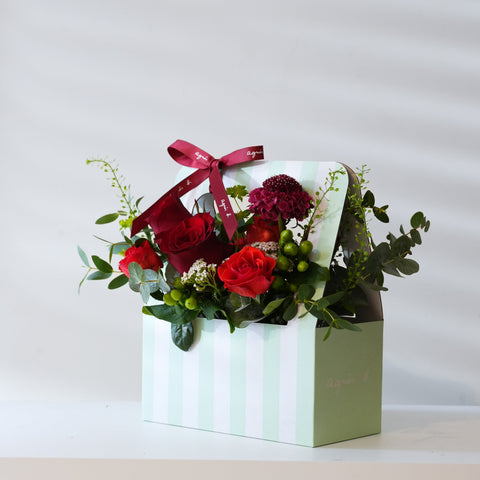 Elegant Mid-Autumn Delight Fresh Flower in Carrying Box | agnès b. FLEURISTE
