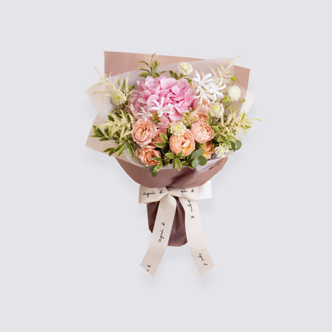 Laetitia Fresh flower bouquet - agnes b Fleuriste
