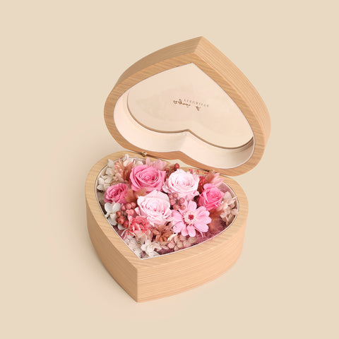 Love Goes On - Edith | agnès b. FLEURISTE fresh flower box