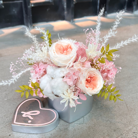 Preserved flower in heart box floral workshop - agnes b Fleuriste