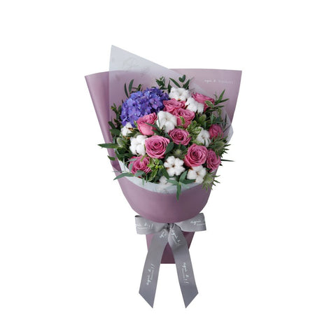 Delphine - agnes b Cafe Fleuriste