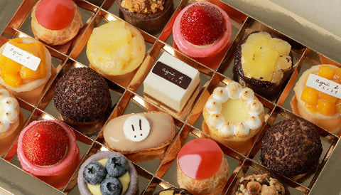 Mini Cakes and tarts - agnes b Cafe Fleuriste