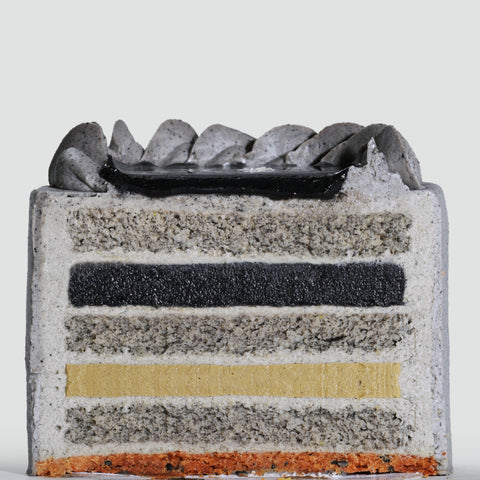 (Monk Fruit Sweetened) Black Sesame & Hojicha Velvet Cake