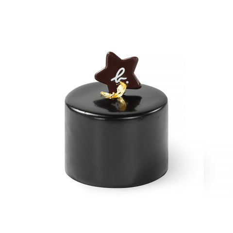 Madelaine Chocolate sponge cake with Mandarin compote mini cake | agnès b. CAFÉ