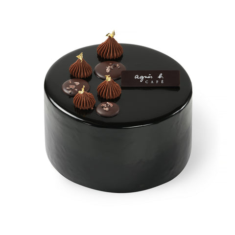 Madelaine Chocolate sponge cake with Mandarin compote | agnès b. CAFÉ