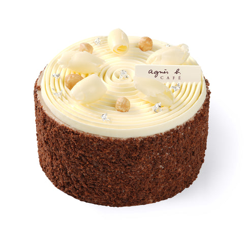 Chloe Hazelnut praline mousse cake | agnès b. CAFÉ