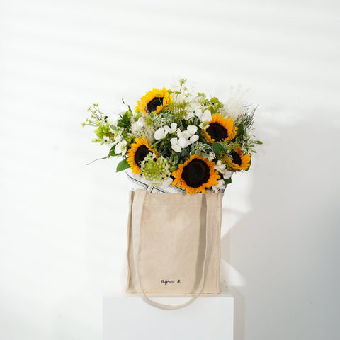 Gayle Fresh Flower Bouquet with Tote Bag | agnès b. FLEURISTE