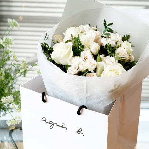 La Rose Blanche Fresh Flower Bouquet - agnes b Fleuriste