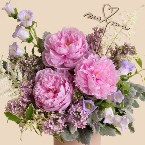 Jolène Fresh Vase Arrangement with love ma ma decoration stick - agnes b Fleuriste