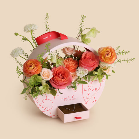 Zazie Fresh Flower Blooming Box with necklace - agnes b Fleuriste